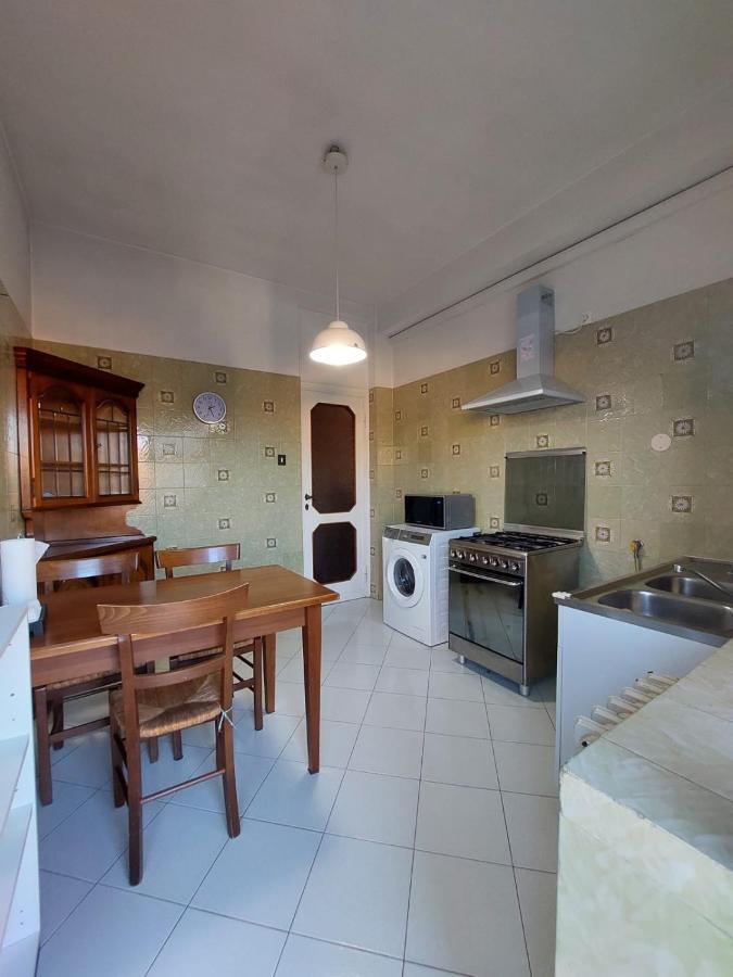 12Min Da Roma Centro Stanza Grande E Luminosa Hotel Ciampino Kültér fotó